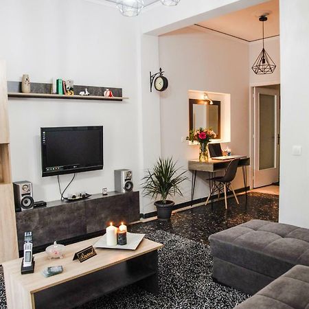 Luxury Apartment Near Acropolis! In The Heart Of Athens! Екстериор снимка